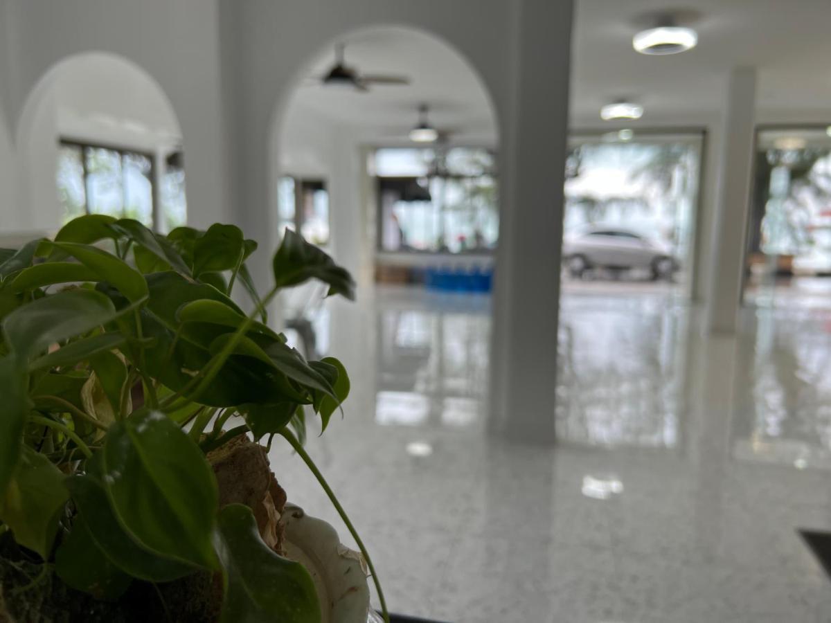 Seaside Palace Hotel Koh Samui Bagian luar foto