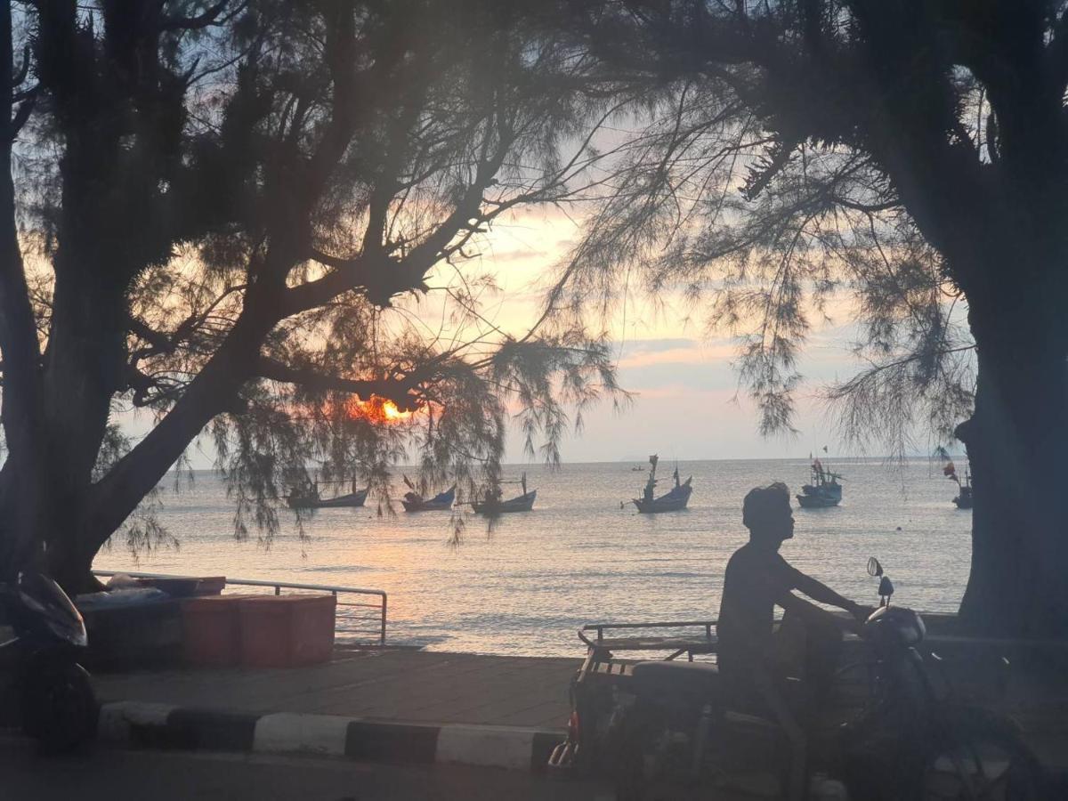 Seaside Palace Hotel Koh Samui Bagian luar foto